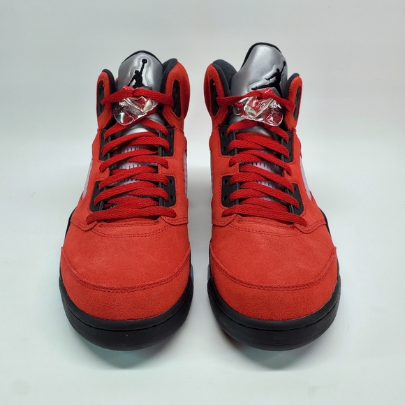 Air Jordan Retro 5 - Picture 2 of 10